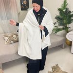 شال العمرة اوف وايت